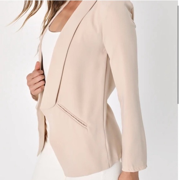 Lulu’s Miss Punctuality Lightweight Blazer Taupe tan - Picture 2 of 10